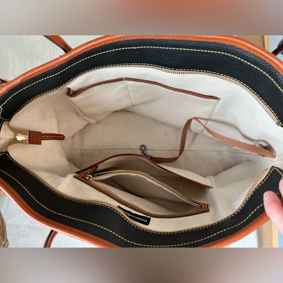 Dooney & Bourke Black and Tan Pebble Tote - Picture 5 of 16